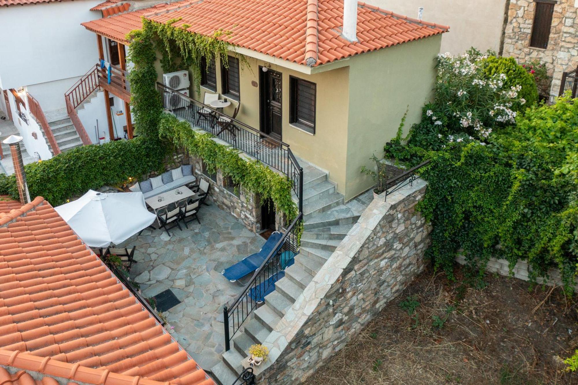 Oreiades Guesthouse Parthenón Eksteriør billede